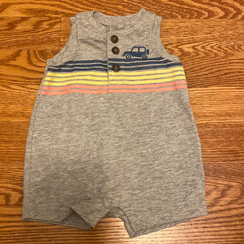 Carter’s gray summer body suit